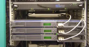 odabrati hosting, web hosting, hosting za sajt, hosting karakteristike, najbolji hosting, shared hosting, VPS hosting, cloud hosting, dedicated server, WordPress hosting